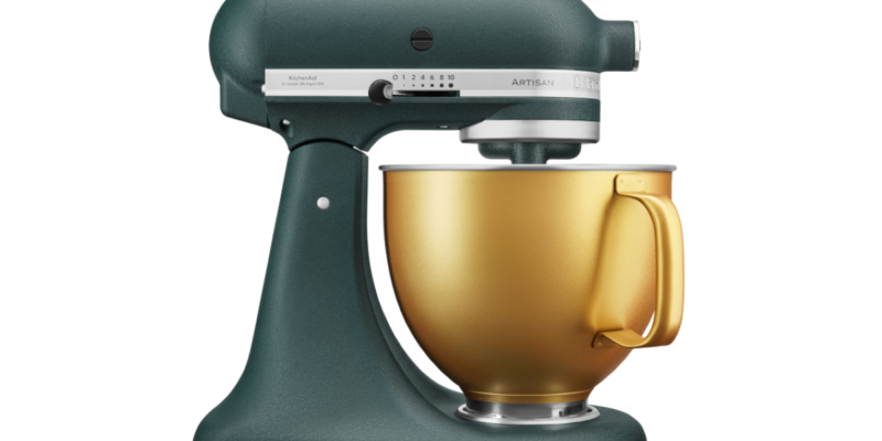 D’oro o d’argento, il Natale è prezioso con la Winter Collection KitchenAid