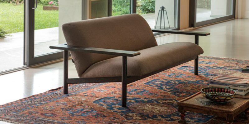 Kinoko Sofa in un soggiorno domestico
