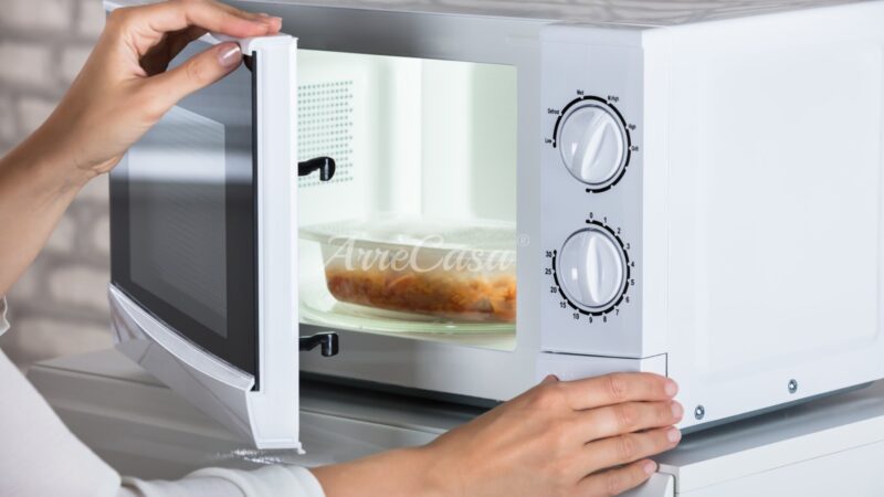 Forno a microonde classico