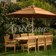 Ombrellone da giardino con tavolo e sedie in legno