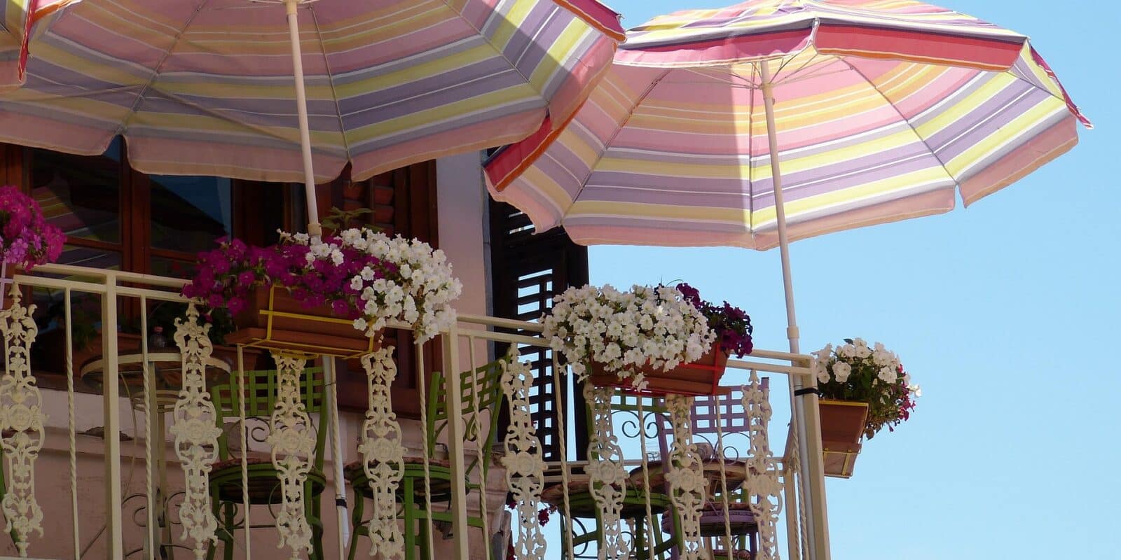 balcony 1036781 1920